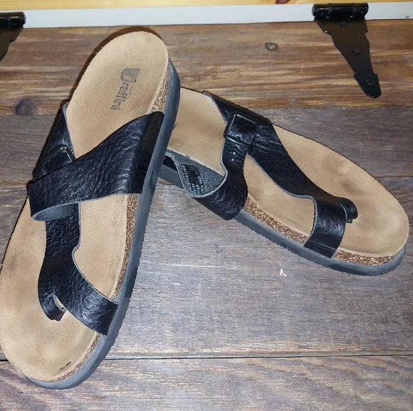 Umberto Raffini Sandals - Picture 1 of 4